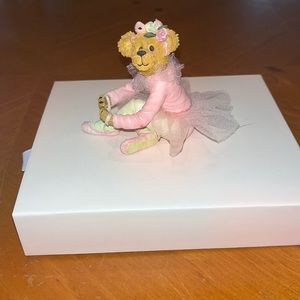 BOYDS BEARS ASHLEY THE PIROUETTE FIGURINE